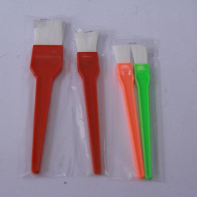 

Kuas kue plastik. Harga untuk 4 kuas (uk.0.5-1-1.5')