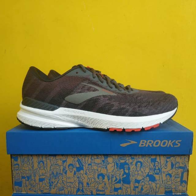 SEPATU PRIA BROOKS ORIGINAL RAVENNA 10 running men (110298 1D 066)