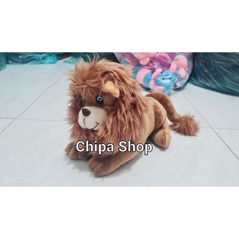 boneka singa jantan