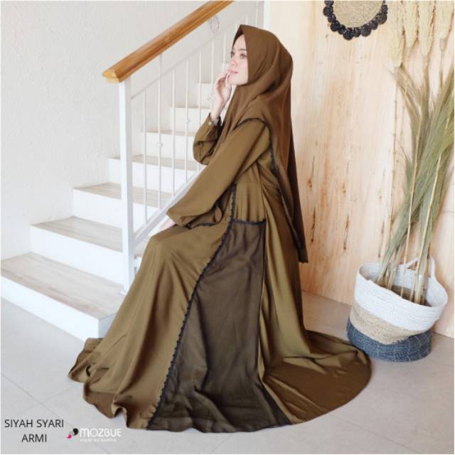 SIYAH SYARI ORI MOZBUE