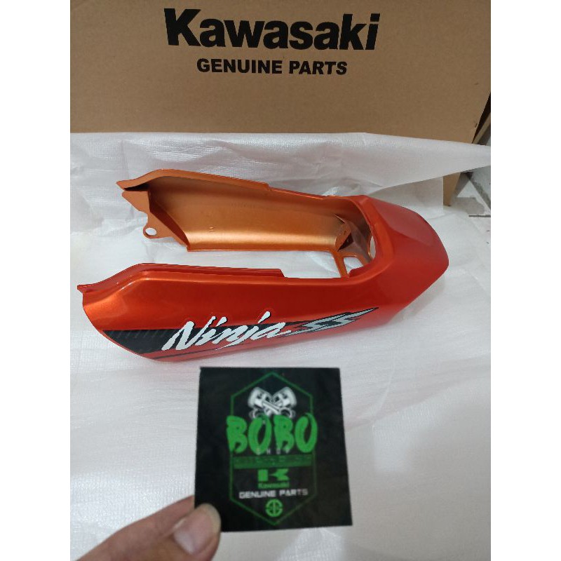 cover body belakang orange Ninja SS original