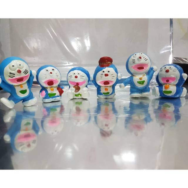 

Mainan ulang tahun doraemon aja local 1set isi 6pch tinggi 5.5 cm