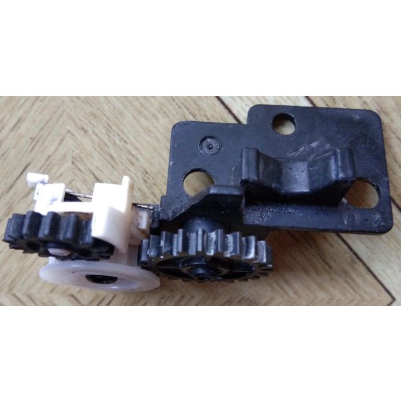 GEAR BAWAH ORI PRINTER CANON PIXMA MG 2570 MULTIFACTION K 10392 (BEKAS)
