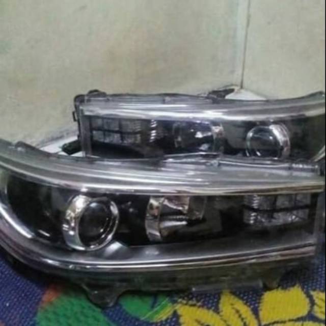 Headlamp toyota innova venturer