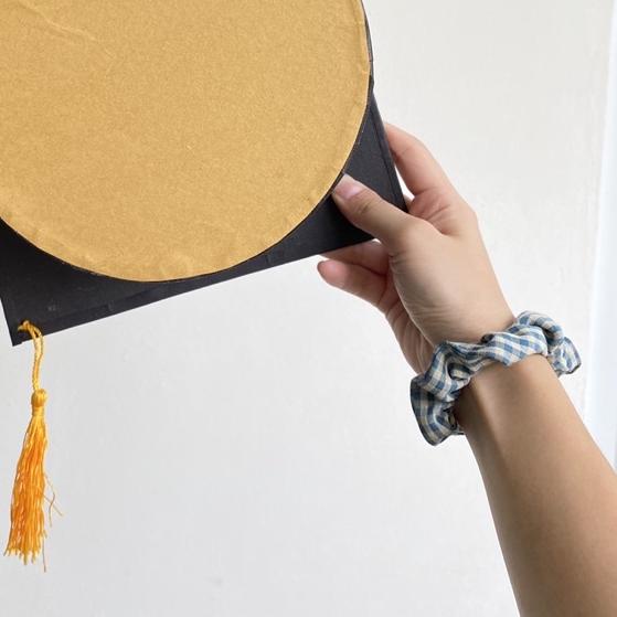 ♢ Bloom Box Topi Wisuda / Graduation Kotak Bunga Bulat ➧