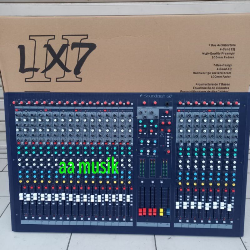 MIXER SOUNDCRAFT LX7II/24 CHANNEL GRADE A LX7ii-24 LX7ii 24