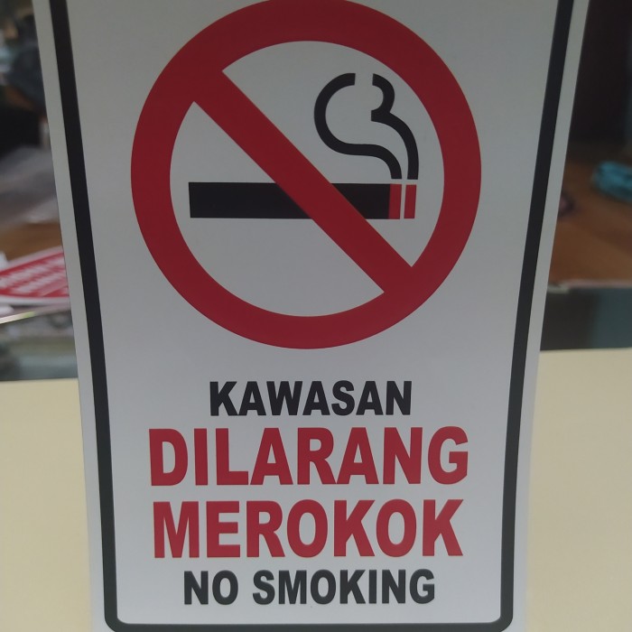 

stiker safety first - DilarangMerokok Elegan