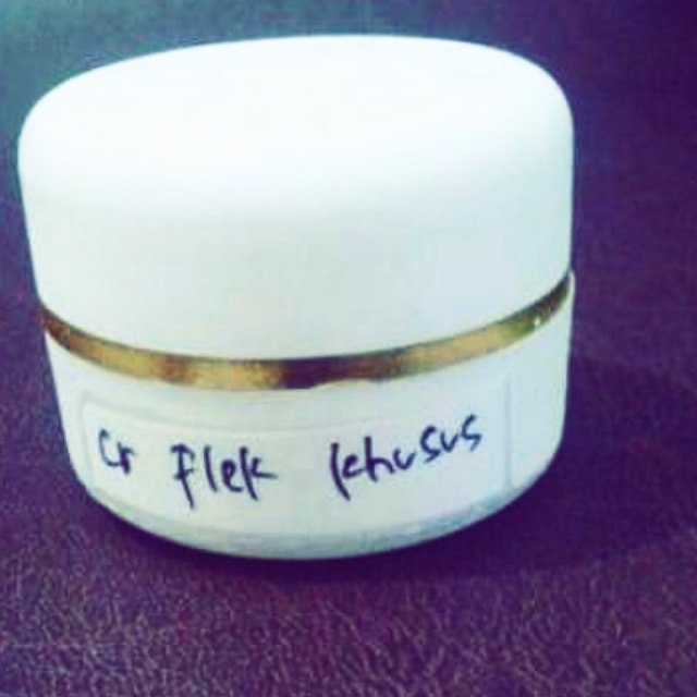 Cream flek khusu evana beauty care