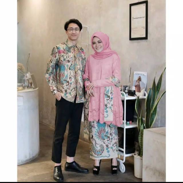 Sania Ruffle Batik Couple