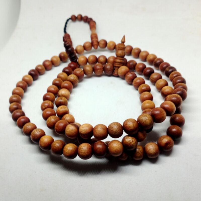 Tasbih stigi laut 8 mm kayu bertuah 99