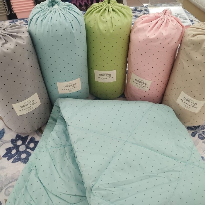 DOOTTO Selimut Informa 150X200 single Blanket polkadot pastel