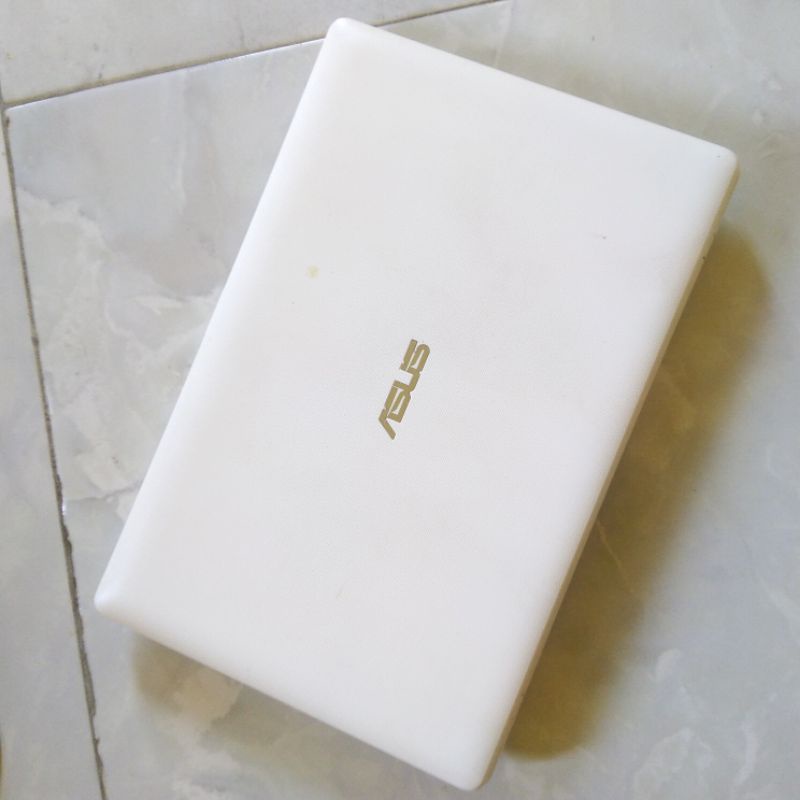 Laptop X200M X200MA Notebook Asus Preloved Putih White Second Seken Bekas