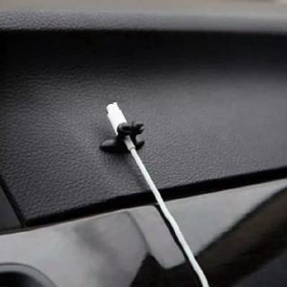 8pcs Klip Penjepit Kabel Charger / Headphone Untuk Interior Mobil