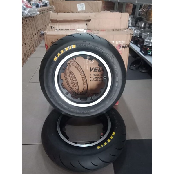 Lingkar vespa plus ban maxxis scarlet racing R10 ukuran 250 250