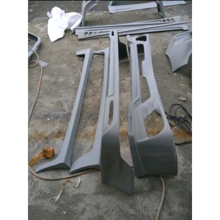 BUMPER side skirt innova Toyota