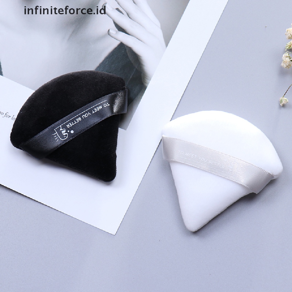 Infiniteforce.id Spons Puff Mini Bentuk Segitiga Bahan Katun Satin Velvet Untuk Makeup / Kosmetik Wanita