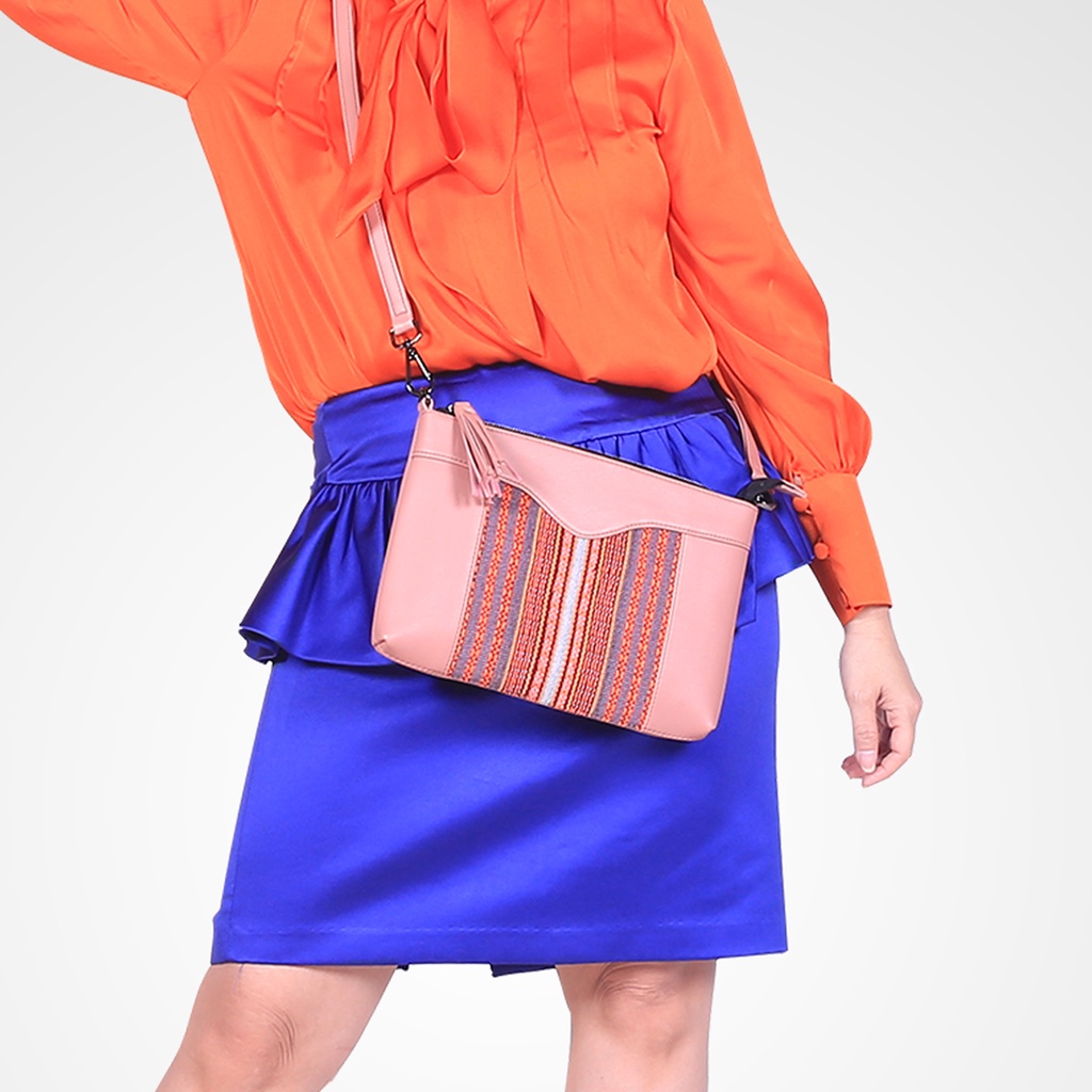 Cutch Wanita Etnik Pouch Tenun Motif Kain NTT Tas Etnik