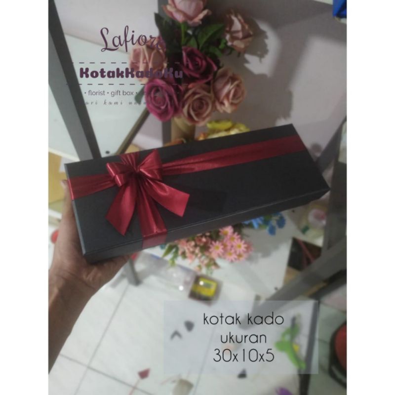 

Kotak kado/Gift Box ukuran 8/10x30x5 (PxLxT)