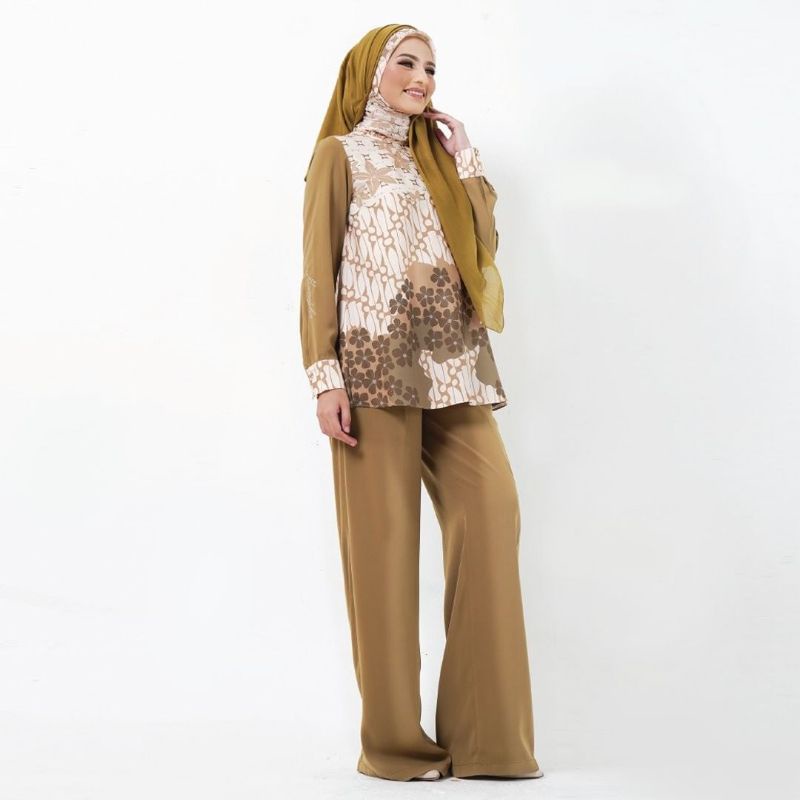 PRIANKA GREEN SERLT BY MANDJHA IVAN GUNAWAN