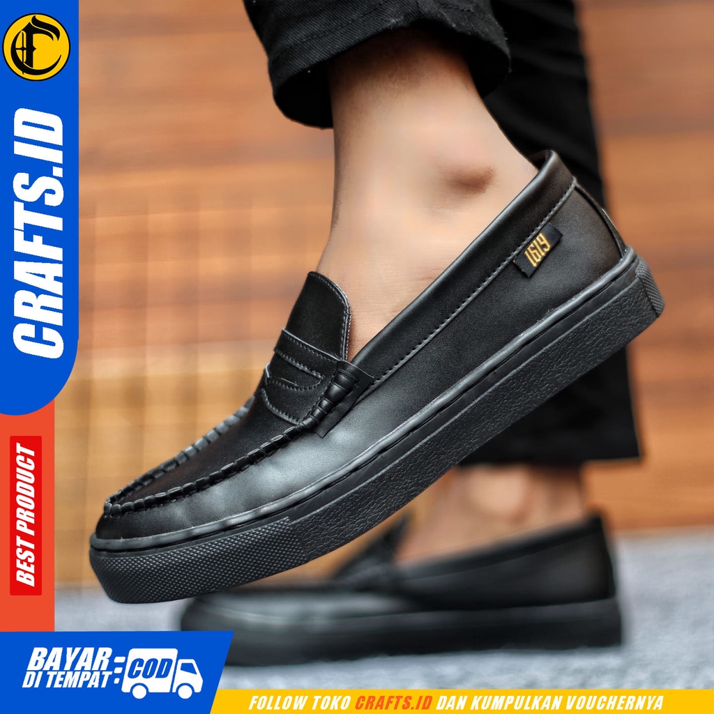 Sepatu Sneakers Pria Sepatu Casual Pria Kulit Pu Sepatu Kerja Kuliah Kondangan Sepatu Hitam Pria CRAFTS TREVOZ