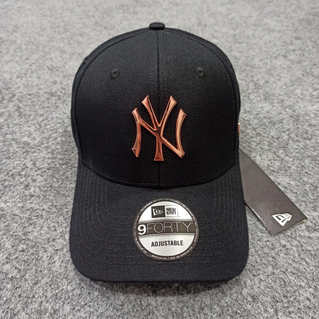 G-002 Topi NY New era Black Logo Gold Iron