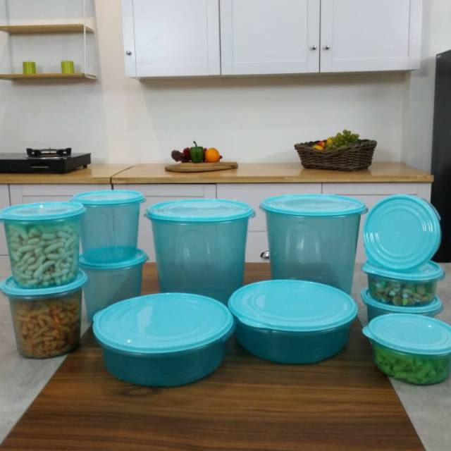 Bambang Kopdar dusdusan container tempat cemilan