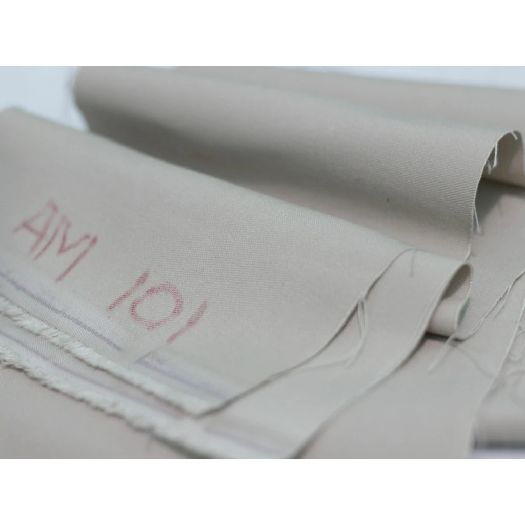 Kain American Drill 1919 Meteran, Bahan Kain Seragam, Kode 101 Warna Cream