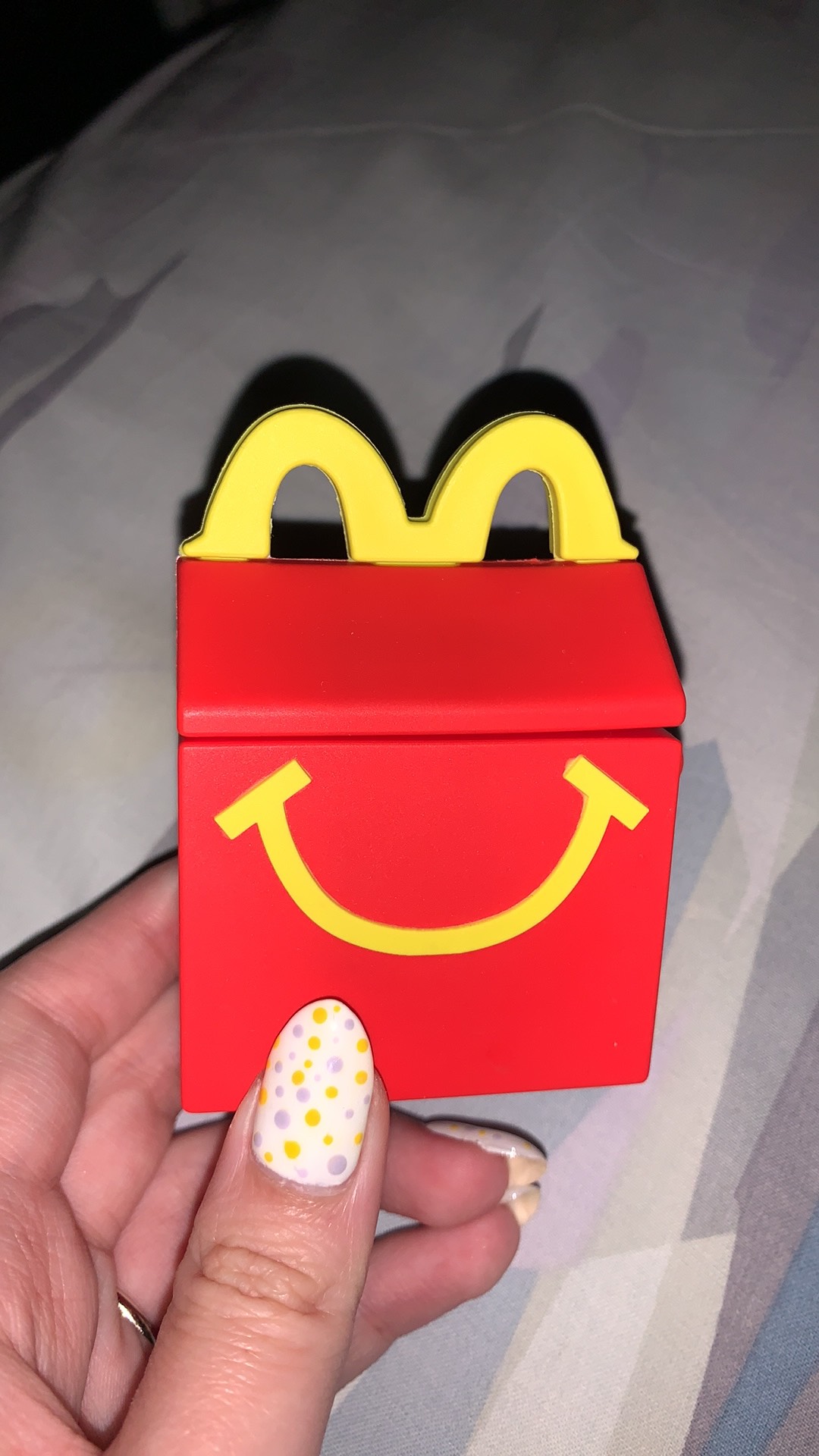 Hot Selling AirPods Casing McDonald's Box Pineapple    Taro