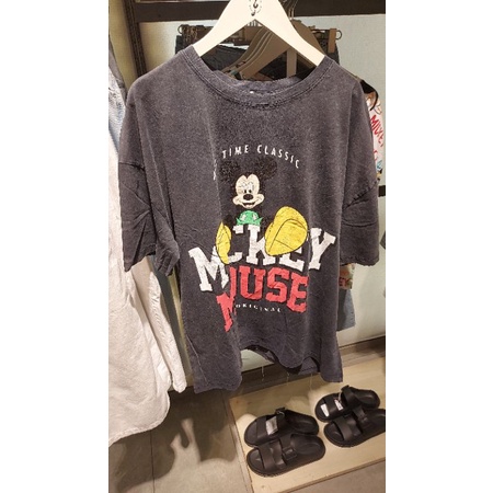 NEW STRADIVARIUS KAOS MICKEY