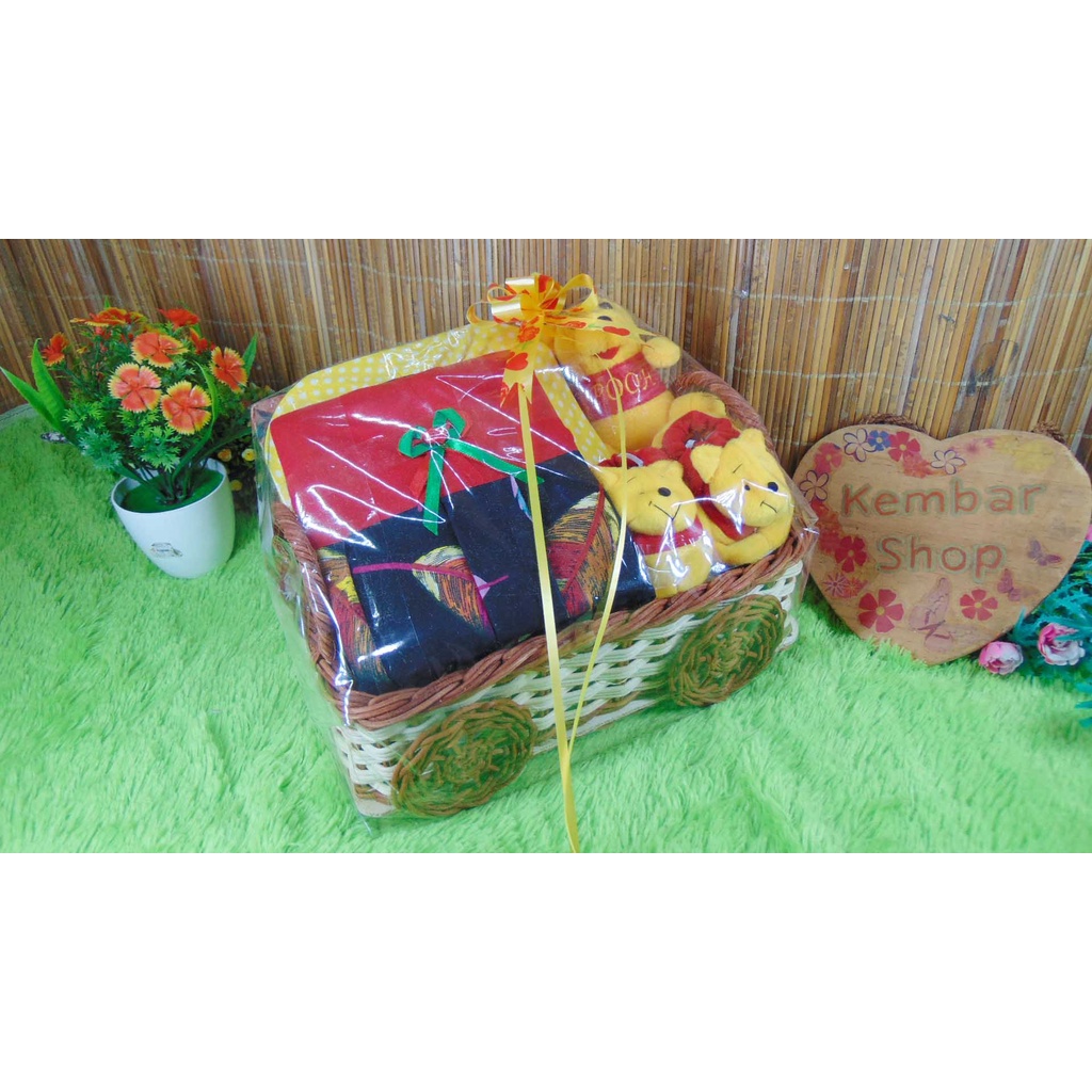 kembarshop FREE KARTU UCAPAN Paket Parcel Kado Bayi Perempuan Baru Lahir Kereta Yellow Girl Cantik