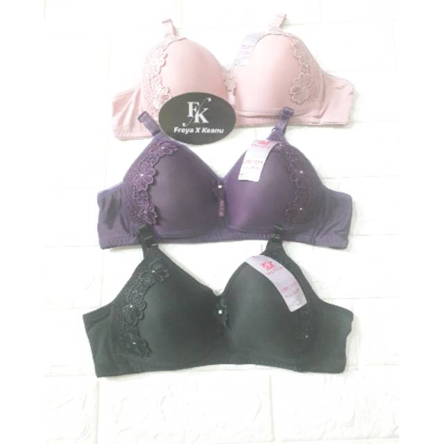 RUMI BRA/BH Renda Tanpa kawat/Bra busa/Bra tanpa kawat / YAGELILA MURAH