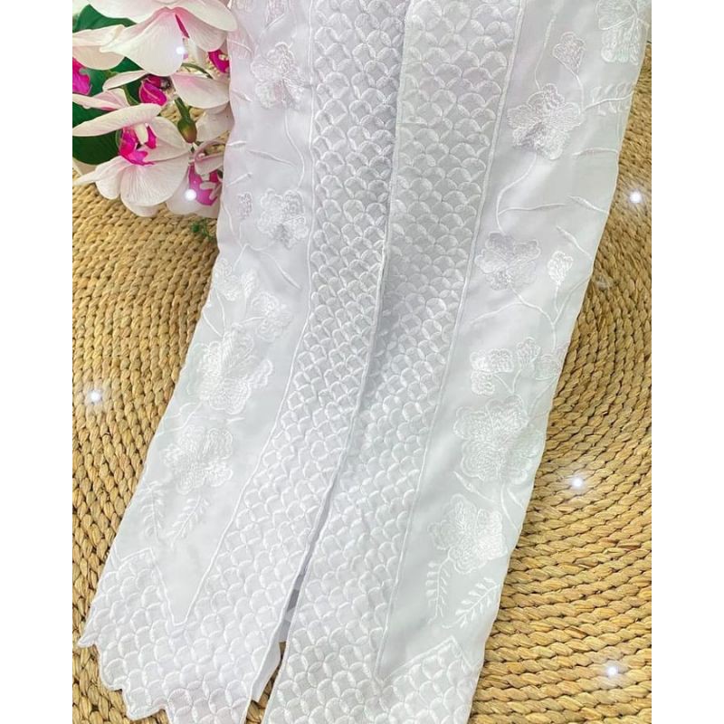 kebaya bordir Cleopatra