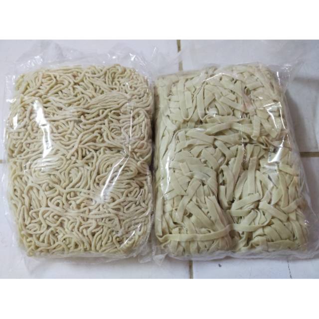 

Mie mentah/mie ayam polos 500gram