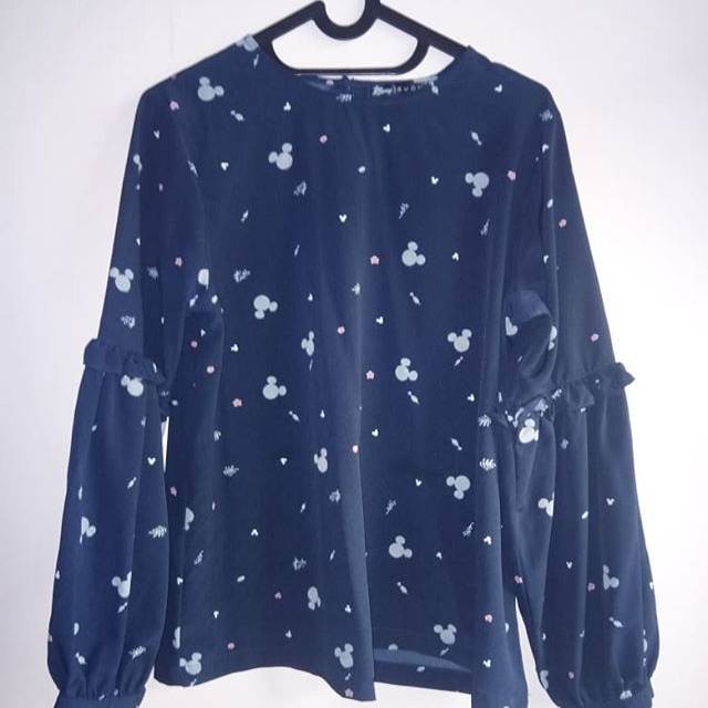 Preloved Suqma X Disney blouse