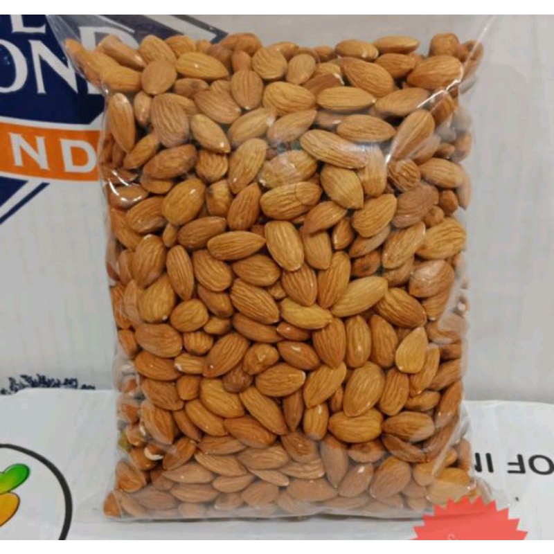 

RAW ALMOND BLUE DIAMOND 1 KG ALMOND MENTAH