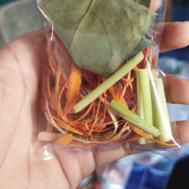 

Wedang uwuh tanpa jahe dan gula