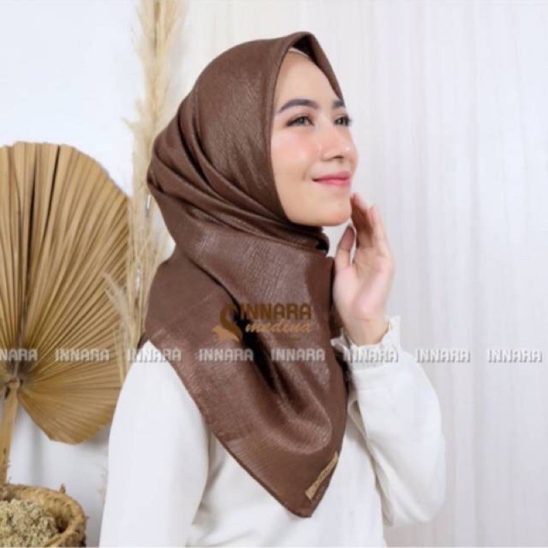 Jilbab segi empat Glamour Innara Medina