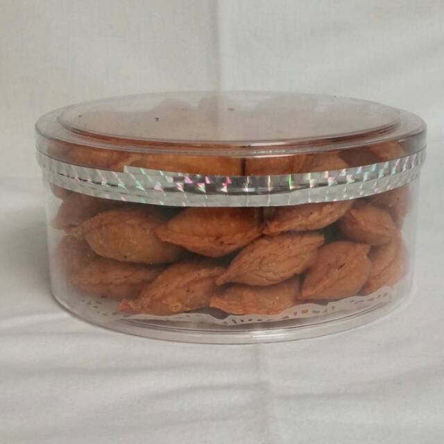 

Kue pastel kering