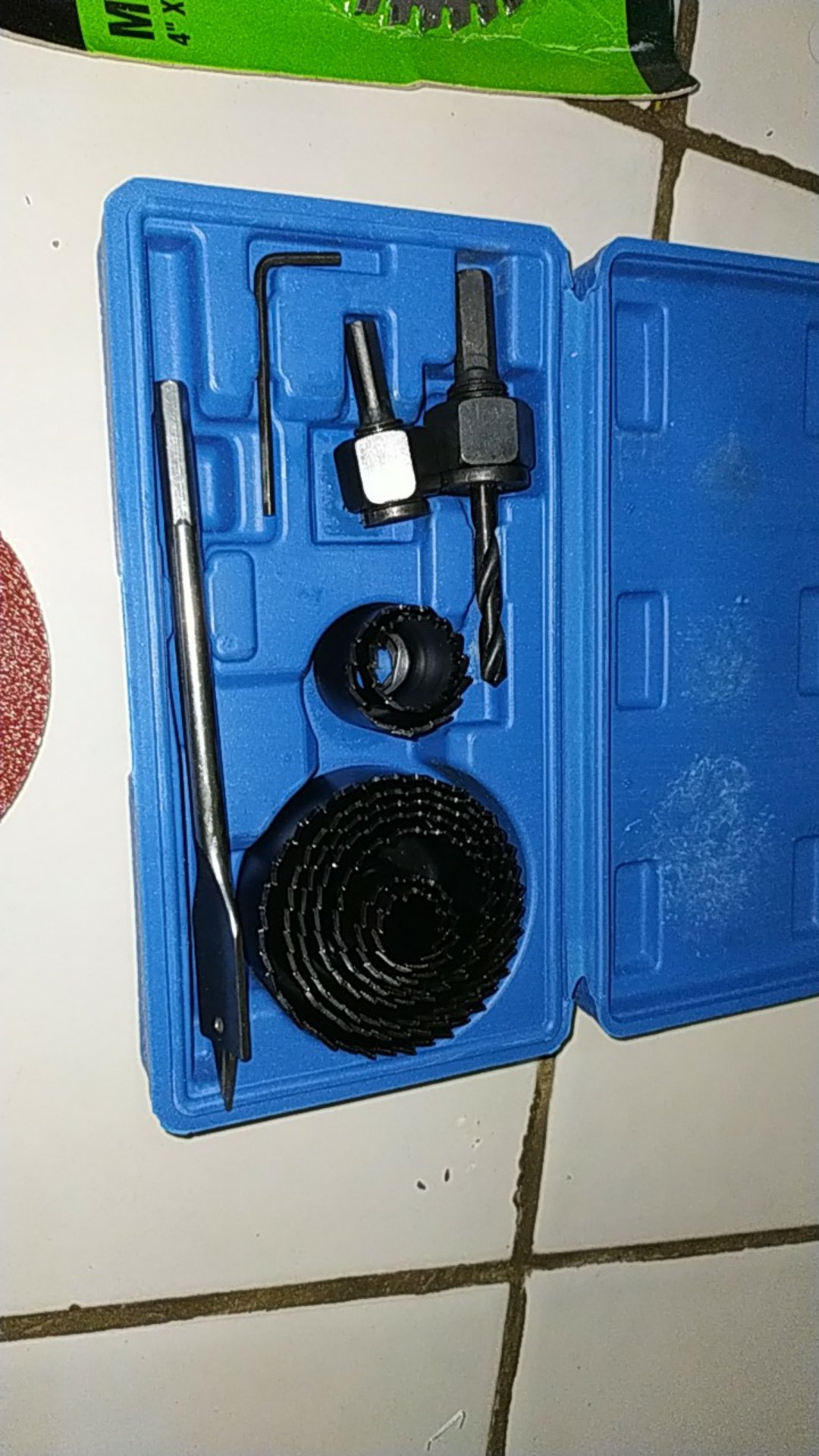 Mata Bor Hole Saw Kayu Set 13 Pcs Akurat Termasuk Mata Bor Kipas