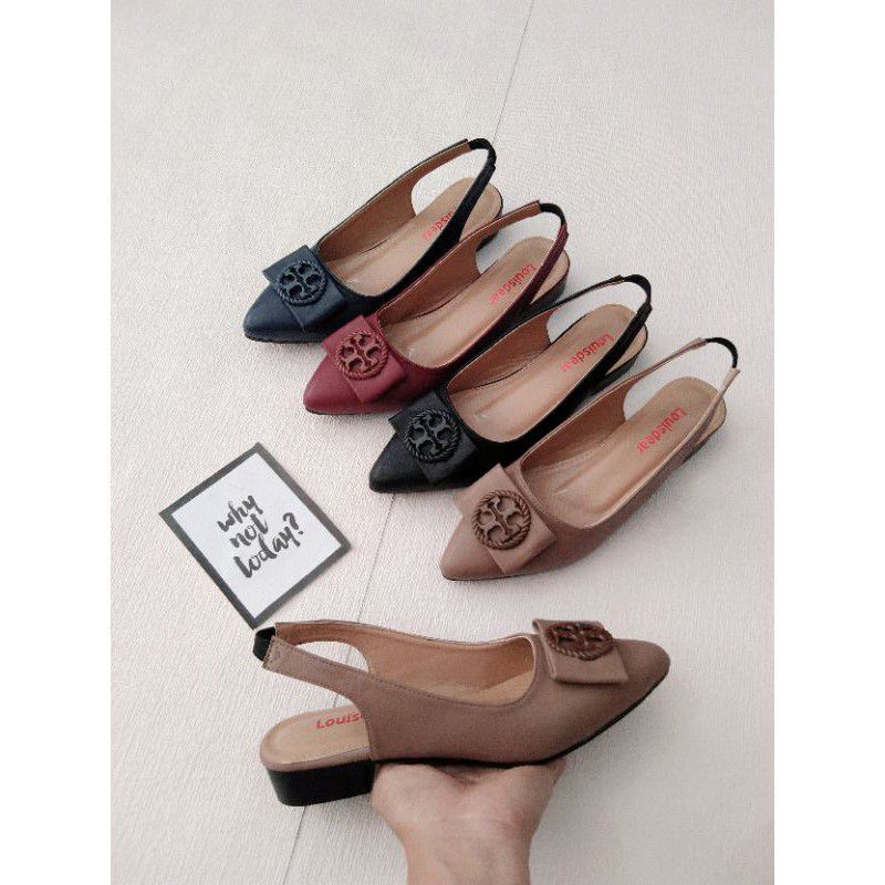 sepatu pancus tali belakang