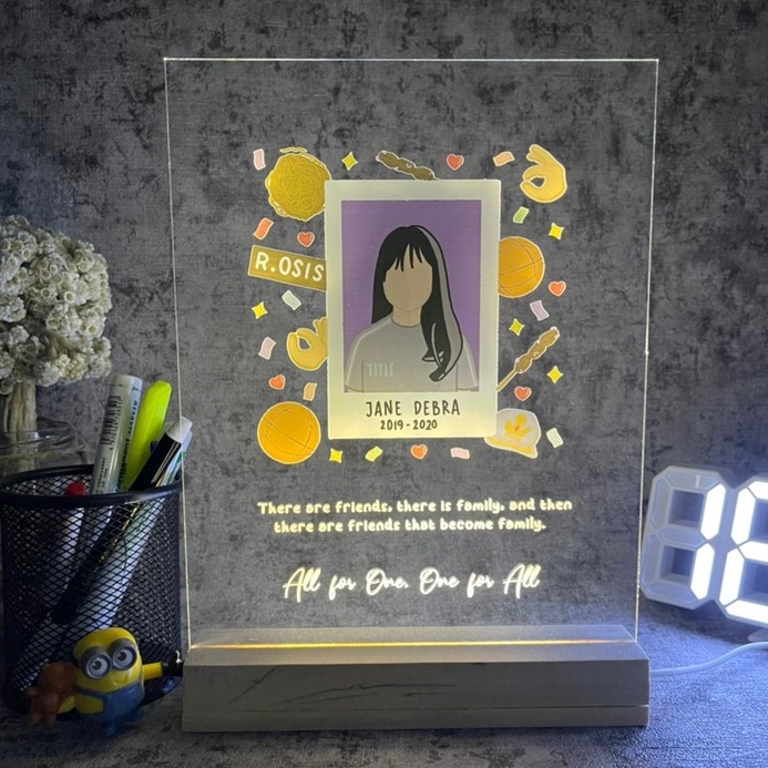 CUSTOM AKRILIK FOTO + LED STAND WOOD 1 SET (AR VIDEO) | Gift hadiah kado graduation, wisuda, birthday, ulang tahun, anniversary (UV Print)