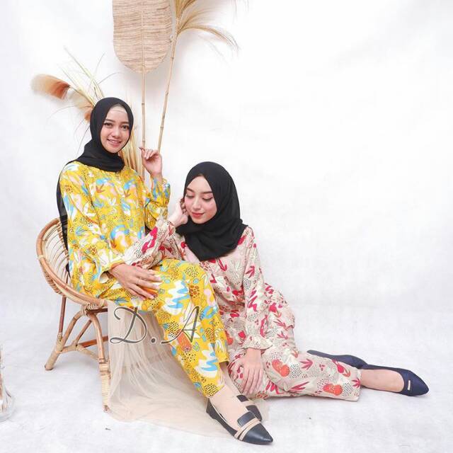 NABILA SET