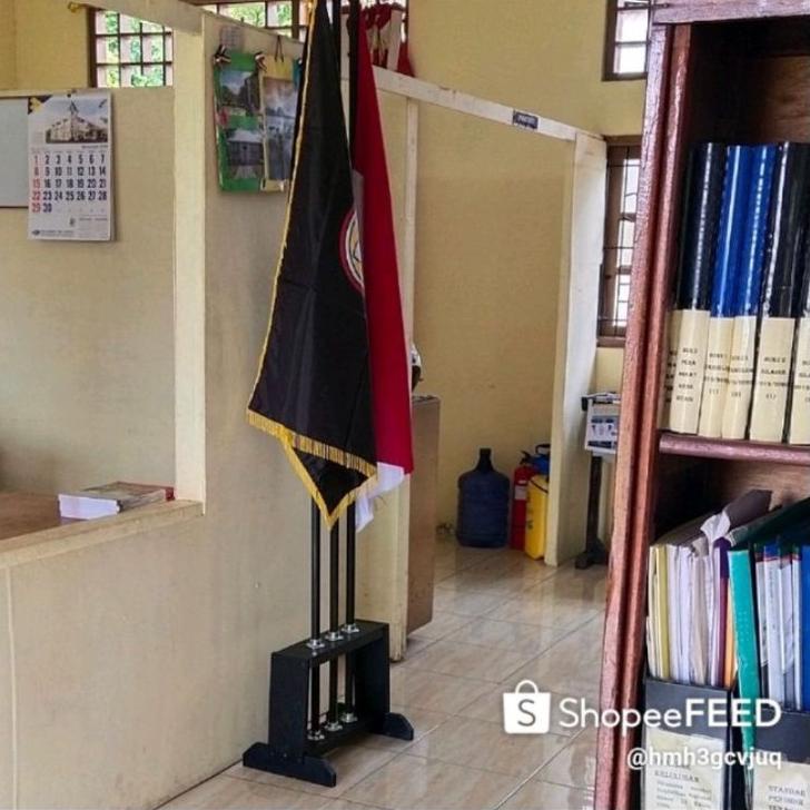 

Harga Bersahabat.. PAKET tatakan bendera isi 3 lubang tiang + 3 tiang