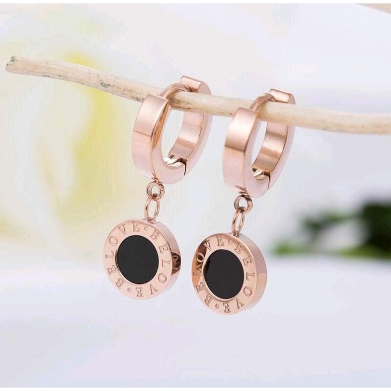 Anting Titanium Stainless Steel aksen Mata Hitam Perhiasan Emas N21102001