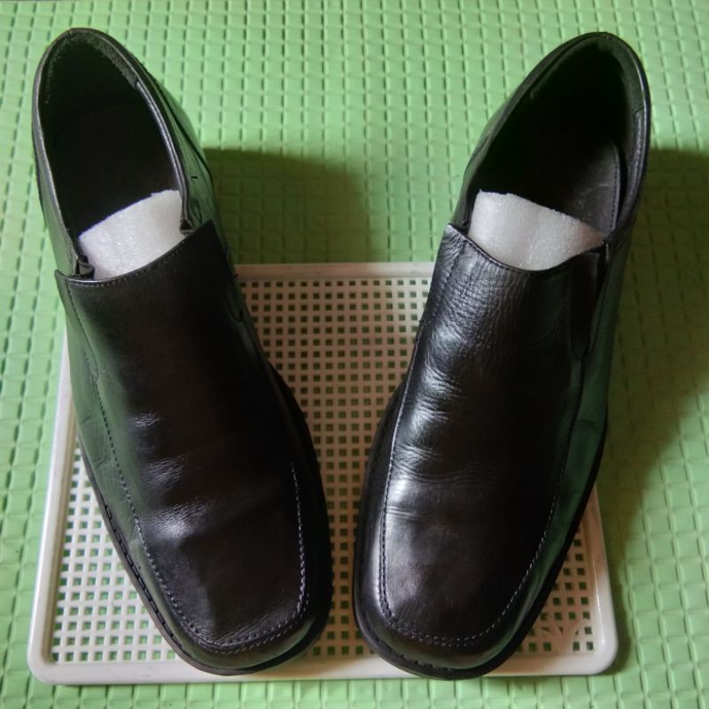 Sepatu kulit Hush Puppies size 42/Sepatu loafers Pria/Sepatu semi formal/Preloved original