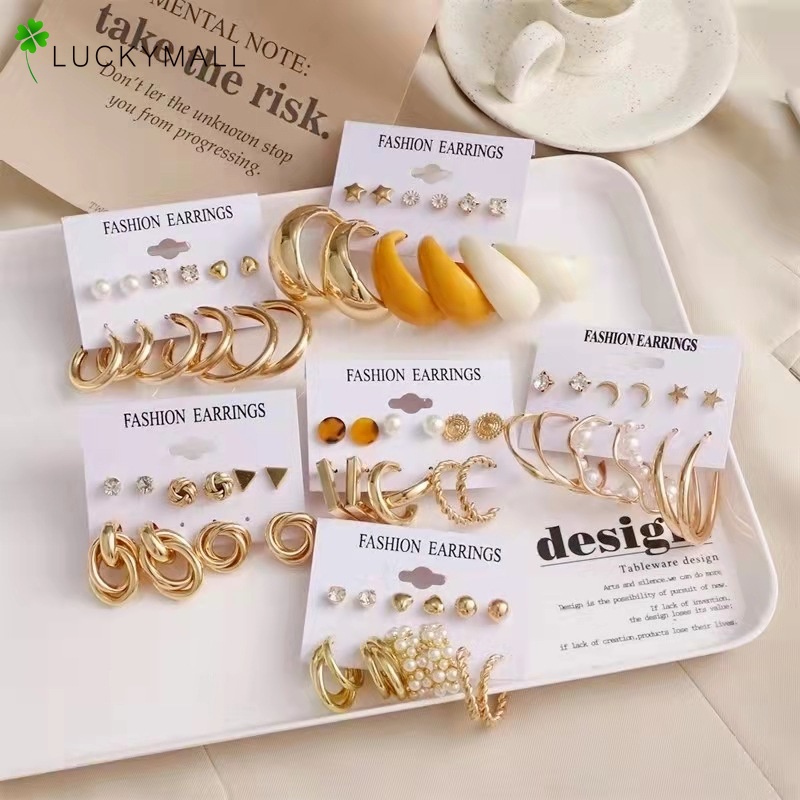 34pcs / Set Anting Stud Rumbai Desain Kupu-Kupu Aksen Mutiara Warna Emas Gaya Retro Untuk Wanita