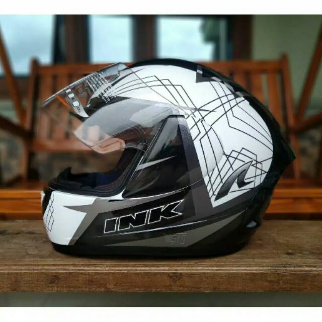 HELM INK CL MAX SERI #3  WHITE SILVER GUNMETAL FULL FACE