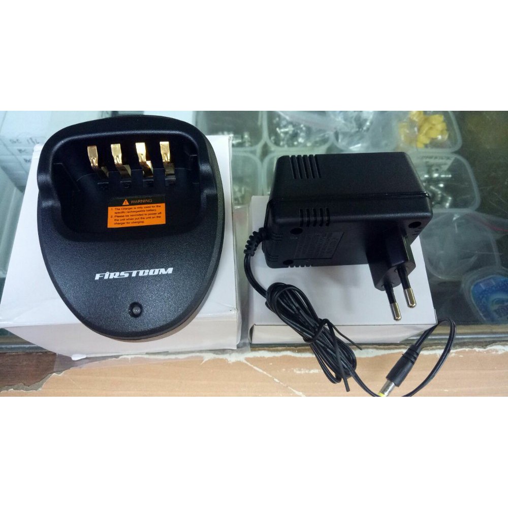 Charger HT FIRSTCOM FC 08 Berkualitas