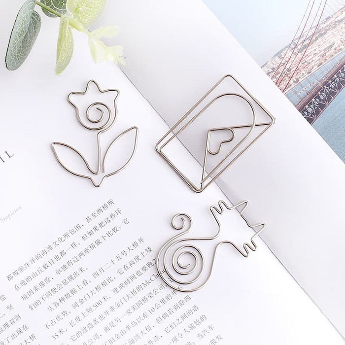 

Pembatas Buku / Bookmark Motif Unik 6th Edition