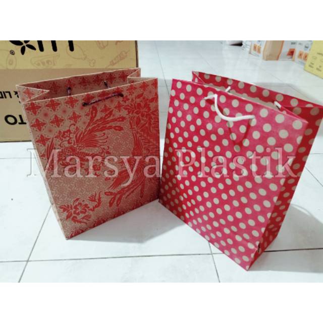 

Tas kertas R7 / Paper Bag / Tas Souvenir